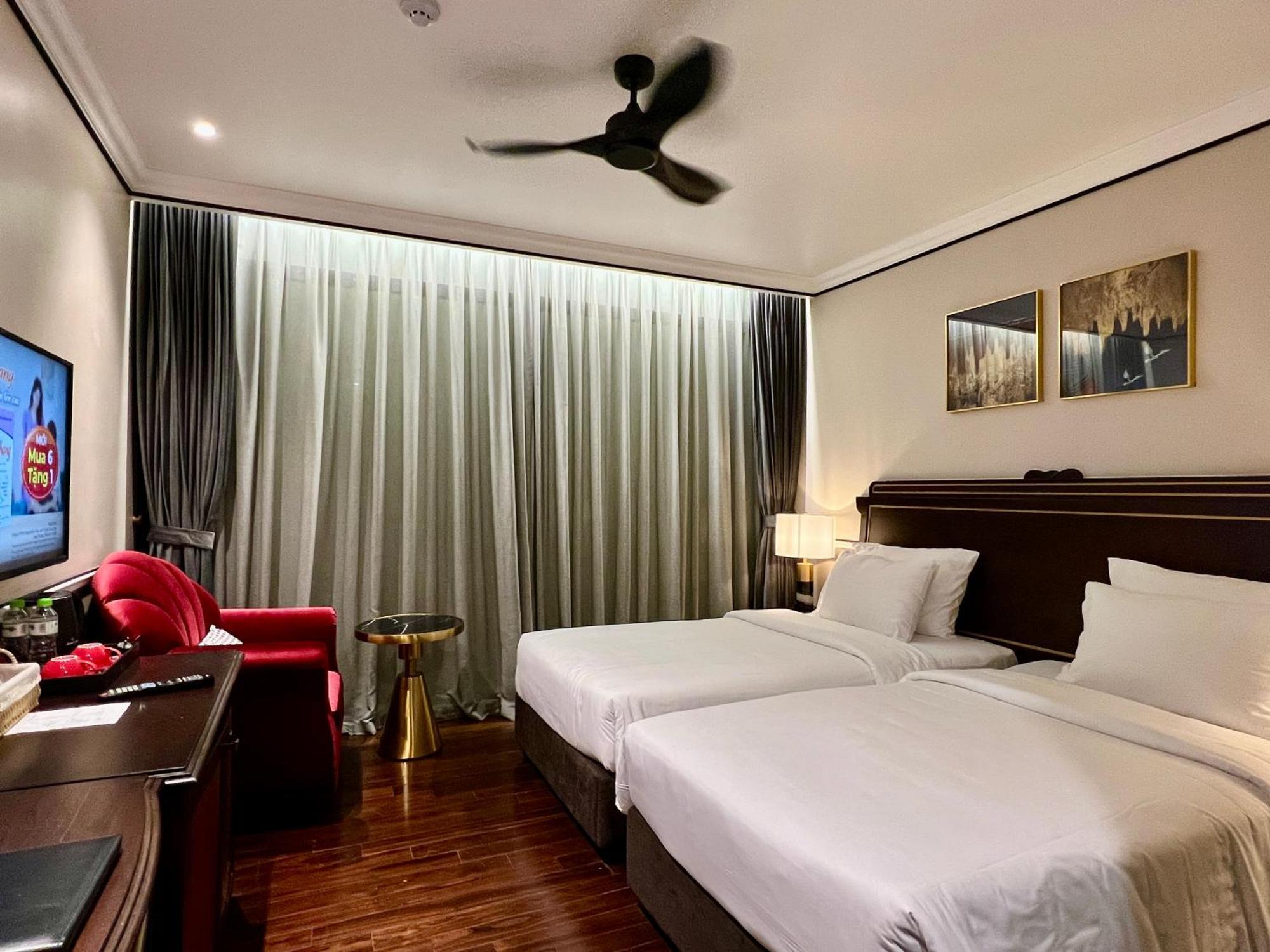 Hotel du Monde Art Hanoi Buitenkant foto